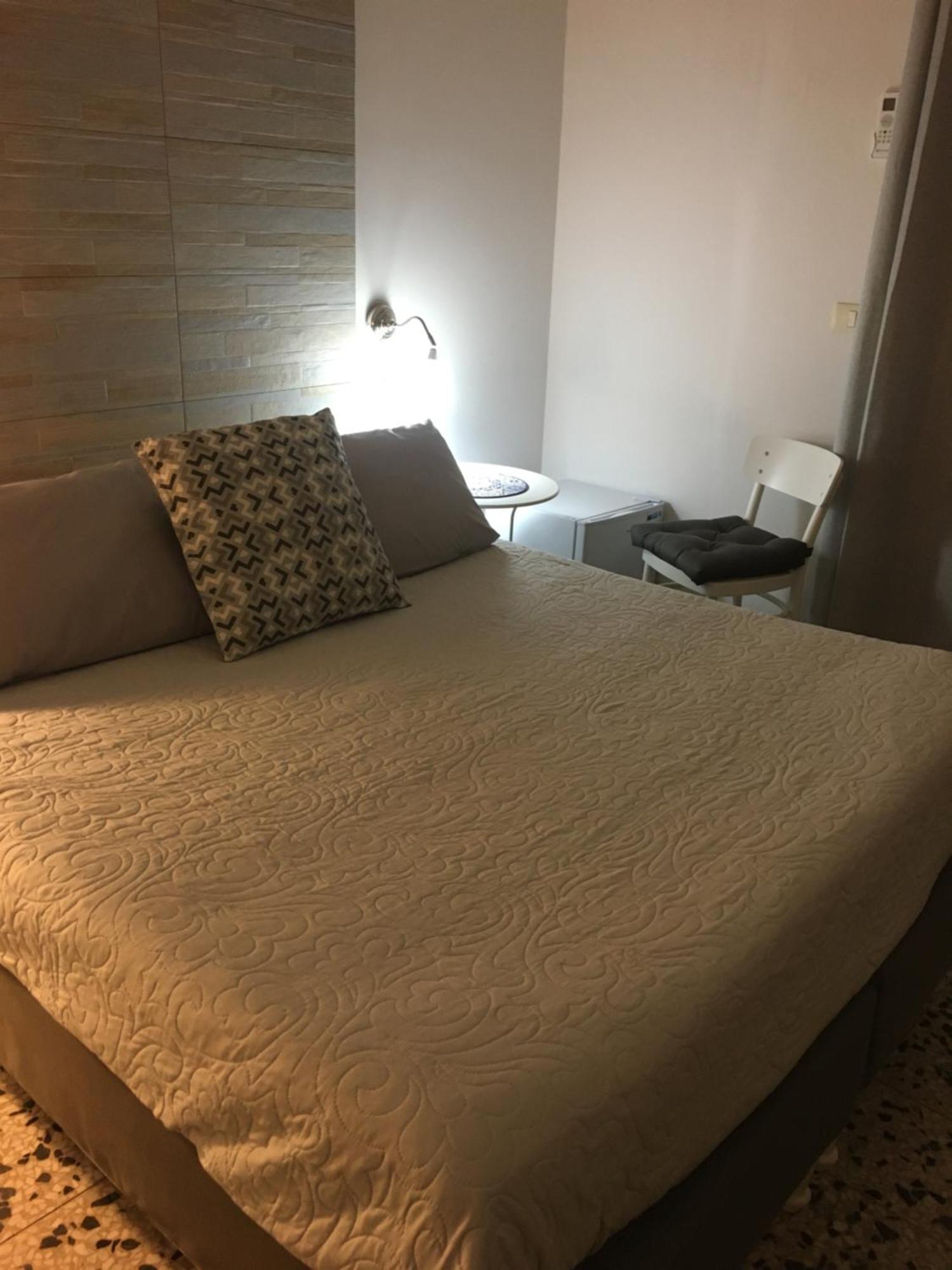 Casagioieni Apartman Catania-Fontanarossai nemzetközi repülőtér Szoba fotó