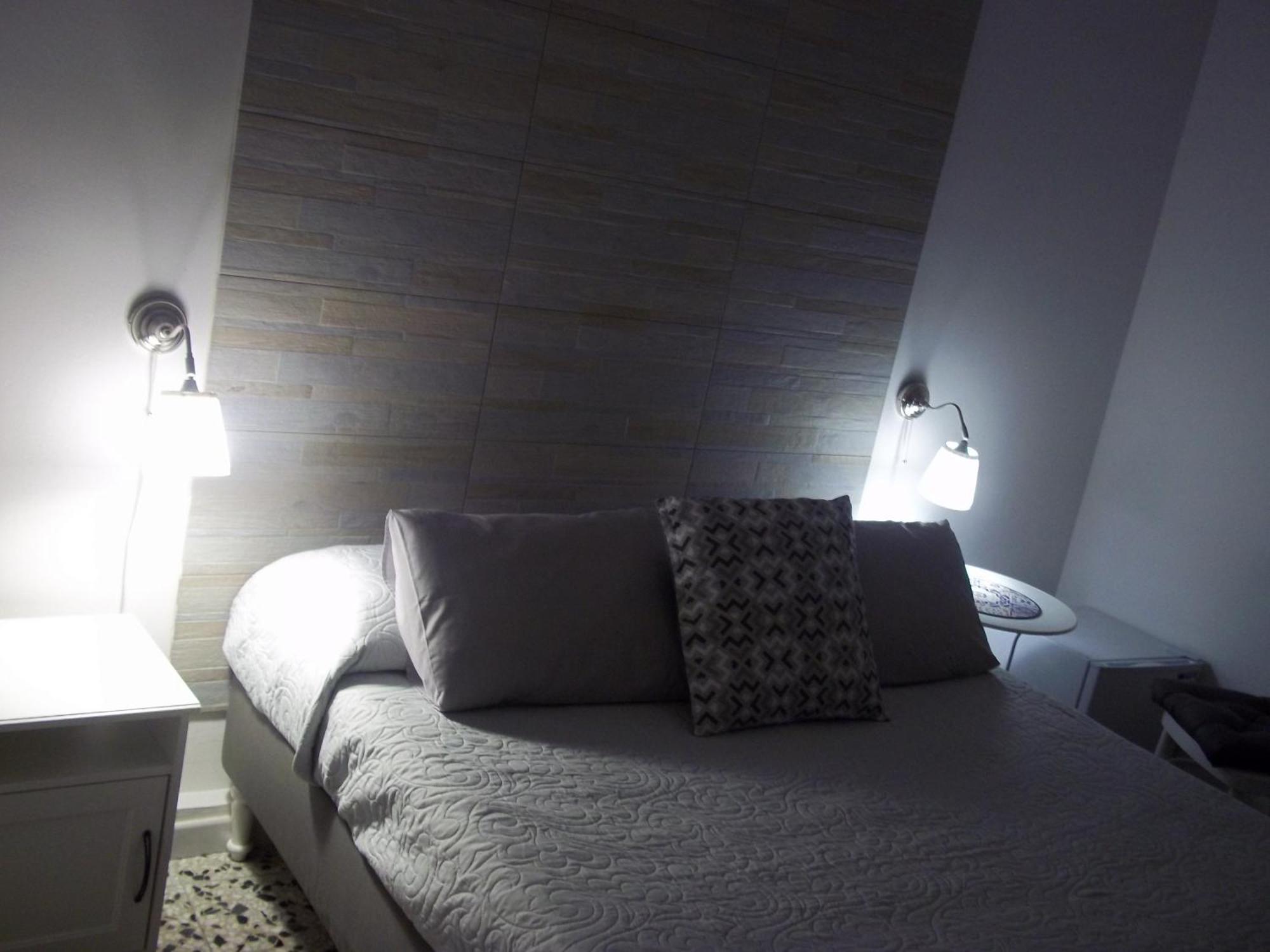 Casagioieni Apartman Catania-Fontanarossai nemzetközi repülőtér Szoba fotó
