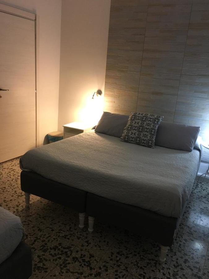 Casagioieni Apartman Catania-Fontanarossai nemzetközi repülőtér Szoba fotó
